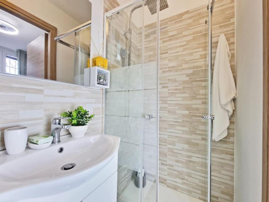 Casa Romeo Vinitaly - Free Parking - Wifi Apartment Verona Exterior foto